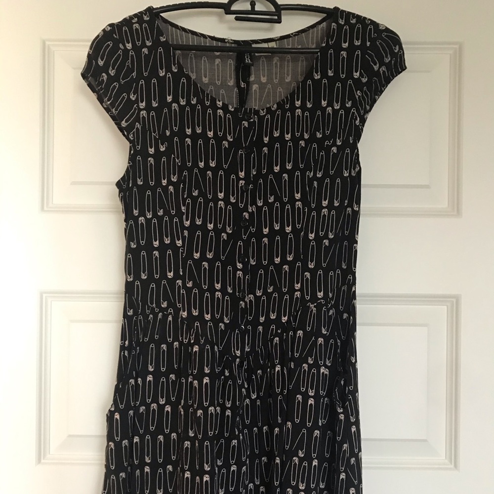 H&M dress